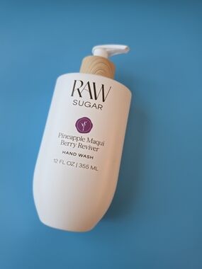 RAW Sugar Pineapple Maqui Berry Reviver Hand Wash - White